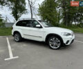 Белый БМВ Х5, объемом двигателя 3 л и пробегом 244 тыс. км за 21500 $, фото 2 на Automoto.ua