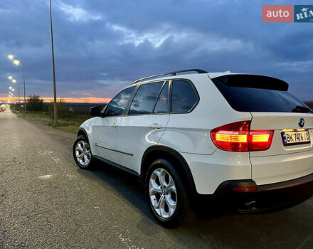 Белый БМВ Х5, объемом двигателя 3 л и пробегом 244 тыс. км за 11700 $, фото 14 на Automoto.ua
