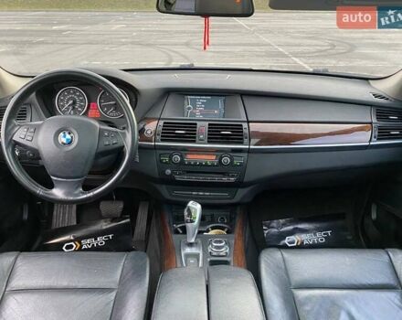 Білий БМВ Х5, об'ємом двигуна 3 л та пробігом 309 тис. км за 12990 $, фото 9 на Automoto.ua