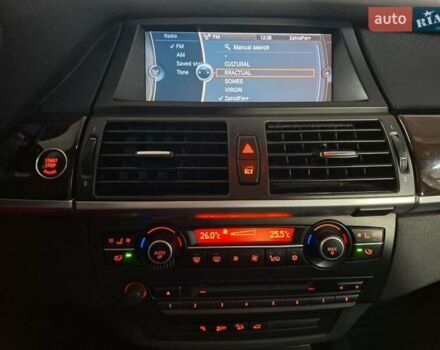 Белый БМВ Х5, объемом двигателя 3 л и пробегом 252 тыс. км за 23000 $, фото 3 на Automoto.ua