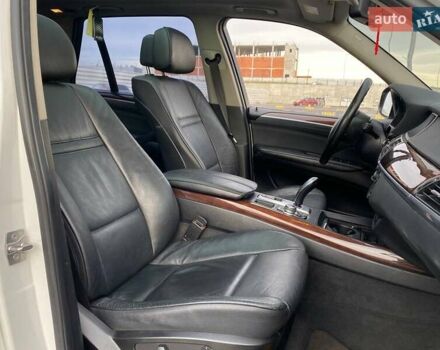 Білий БМВ Х5, об'ємом двигуна 3 л та пробігом 309 тис. км за 12990 $, фото 14 на Automoto.ua