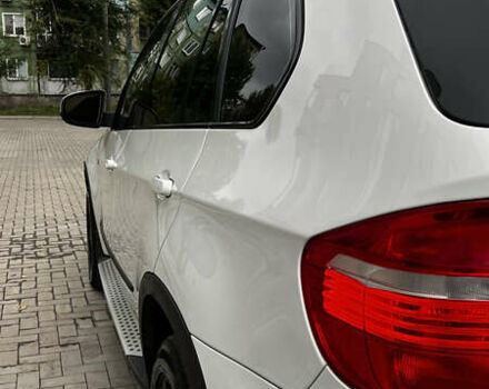 Белый БМВ Х5, объемом двигателя 3 л и пробегом 272 тыс. км за 16500 $, фото 24 на Automoto.ua