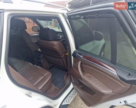 Белый БМВ Х5, объемом двигателя 3 л и пробегом 265 тыс. км за 16000 $, фото 11 на Automoto.ua