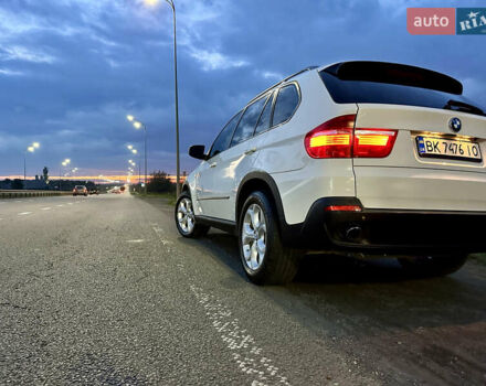 Белый БМВ Х5, объемом двигателя 3 л и пробегом 244 тыс. км за 11700 $, фото 13 на Automoto.ua