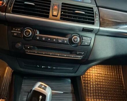 Белый БМВ Х5, объемом двигателя 3 л и пробегом 252 тыс. км за 23000 $, фото 26 на Automoto.ua