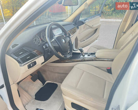 Білий БМВ Х5, об'ємом двигуна 2.98 л та пробігом 259 тис. км за 13000 $, фото 8 на Automoto.ua