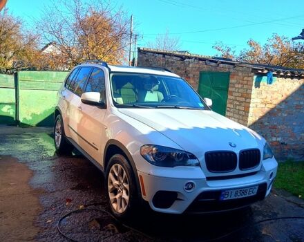 Белый БМВ Х5, объемом двигателя 3 л и пробегом 320 тыс. км за 16800 $, фото 1 на Automoto.ua