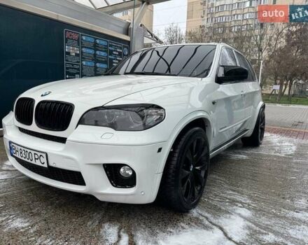 Белый БМВ Х5, объемом двигателя 3 л и пробегом 260 тыс. км за 22400 $, фото 2 на Automoto.ua