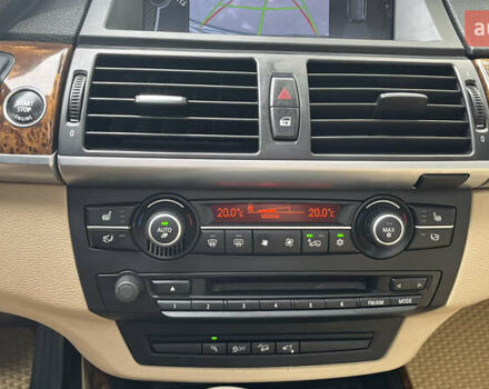 Белый БМВ Х5, объемом двигателя 3 л и пробегом 235 тыс. км за 17500 $, фото 19 на Automoto.ua