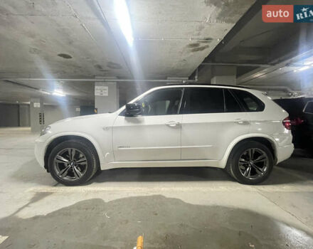 Белый БМВ Х5, объемом двигателя 2.99 л и пробегом 290 тыс. км за 22000 $, фото 94 на Automoto.ua