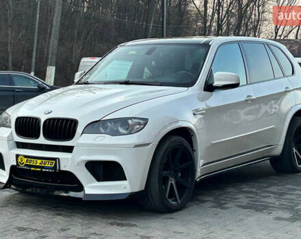 Белый БМВ Х5, объемом двигателя 4.39 л и пробегом 180 тыс. км за 19700 $, фото 2 на Automoto.ua