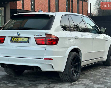 Белый БМВ Х5, объемом двигателя 4.39 л и пробегом 180 тыс. км за 19700 $, фото 5 на Automoto.ua