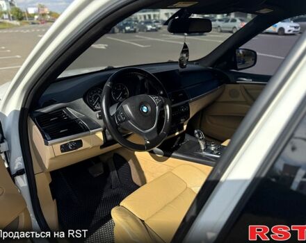 Білий БМВ Х5, об'ємом двигуна 3 л та пробігом 337 тис. км за 16950 $, фото 6 на Automoto.ua