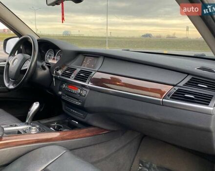 Білий БМВ Х5, об'ємом двигуна 3 л та пробігом 309 тис. км за 12990 $, фото 13 на Automoto.ua