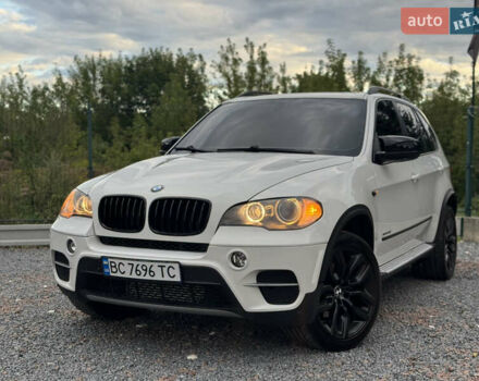 Белый БМВ Х5, объемом двигателя 2.98 л и пробегом 240 тыс. км за 13777 $, фото 2 на Automoto.ua