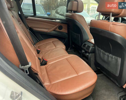 Белый БМВ Х5, объемом двигателя 3 л и пробегом 250 тыс. км за 11250 $, фото 11 на Automoto.ua