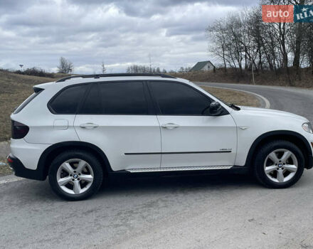 Белый БМВ Х5, объемом двигателя 3 л и пробегом 420 тыс. км за 9300 $, фото 4 на Automoto.ua