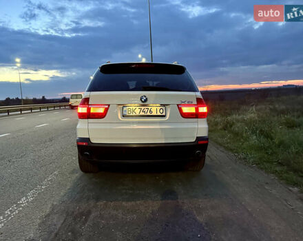 Белый БМВ Х5, объемом двигателя 3 л и пробегом 244 тыс. км за 11700 $, фото 11 на Automoto.ua