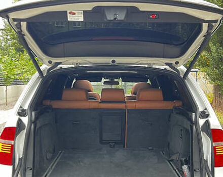 Белый БМВ Х5, объемом двигателя 3 л и пробегом 272 тыс. км за 16500 $, фото 33 на Automoto.ua