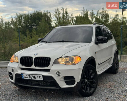 Белый БМВ Х5, объемом двигателя 2.98 л и пробегом 240 тыс. км за 13777 $, фото 1 на Automoto.ua