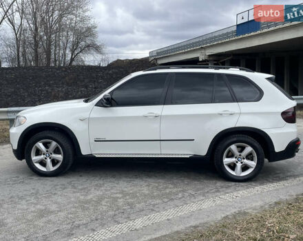 Белый БМВ Х5, объемом двигателя 3 л и пробегом 420 тыс. км за 9300 $, фото 7 на Automoto.ua