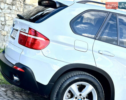 Білий БМВ Х5, об'ємом двигуна 3 л та пробігом 244 тис. км за 13800 $, фото 12 на Automoto.ua