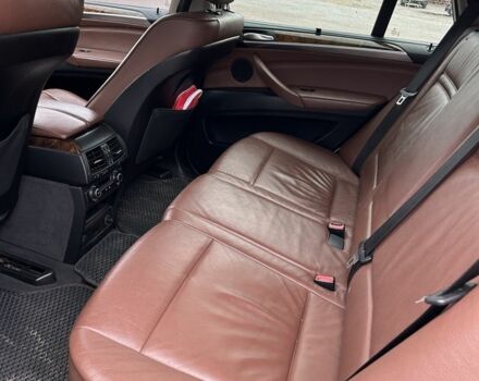 Белый БМВ Х5, объемом двигателя 3 л и пробегом 202 тыс. км за 13100 $, фото 4 на Automoto.ua