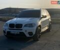 Белый БМВ Х5, объемом двигателя 2.98 л и пробегом 270 тыс. км за 13300 $, фото 1 на Automoto.ua