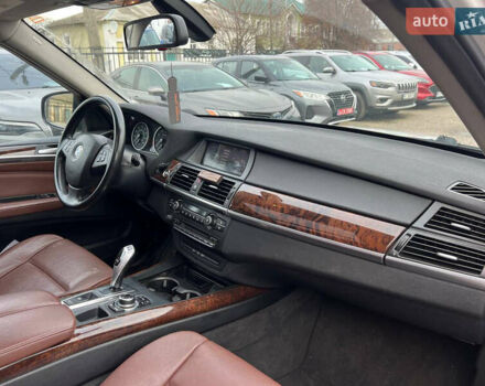 Белый БМВ Х5, объемом двигателя 3 л и пробегом 250 тыс. км за 11250 $, фото 18 на Automoto.ua