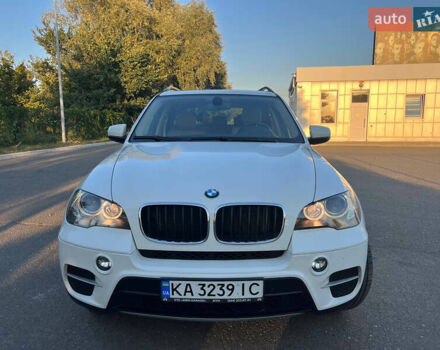 Білий БМВ Х5, об'ємом двигуна 2.98 л та пробігом 259 тис. км за 13000 $, фото 2 на Automoto.ua