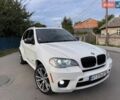 Белый БМВ Х5, объемом двигателя 2.98 л и пробегом 233 тыс. км за 10900 $, фото 1 на Automoto.ua