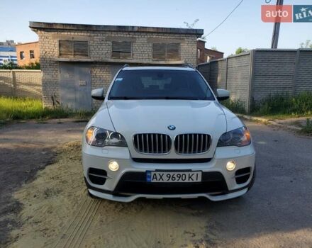 Белый БМВ Х5, объемом двигателя 3 л и пробегом 238 тыс. км за 18999 $, фото 4 на Automoto.ua