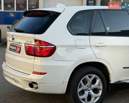 Белый БМВ Х5, объемом двигателя 3 л и пробегом 155 тыс. км за 19440 $, фото 7 на Automoto.ua