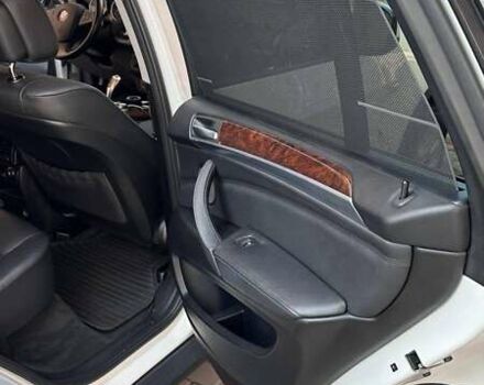 Белый БМВ Х5, объемом двигателя 2.98 л и пробегом 157 тыс. км за 13900 $, фото 6 на Automoto.ua