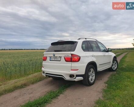 Белый БМВ Х5, объемом двигателя 3 л и пробегом 238 тыс. км за 18999 $, фото 16 на Automoto.ua