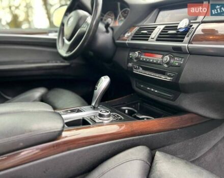 Белый БМВ Х5, объемом двигателя 3 л и пробегом 223 тыс. км за 15800 $, фото 17 на Automoto.ua