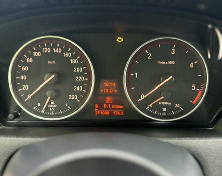 БМВ Х5 2011 в Тернополе на Automoto.ua Белый БМВ Х5, объемом двигателя 3 л и пробегом 251 тыс. км за 21399 $, фото 15 на Automoto.ua