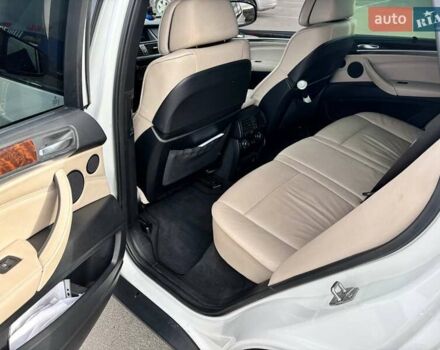 Белый БМВ Х5, объемом двигателя 3 л и пробегом 230 тыс. км за 17200 $, фото 14 на Automoto.ua