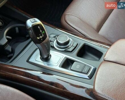 Белый БМВ Х5, объемом двигателя 3 л и пробегом 155 тыс. км за 19440 $, фото 13 на Automoto.ua