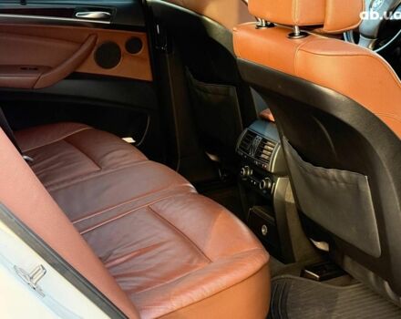 Белый БМВ Х5, объемом двигателя 3 л и пробегом 155 тыс. км за 19440 $, фото 18 на Automoto.ua