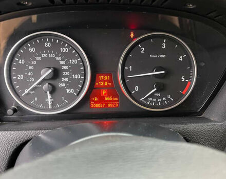 Белый БМВ Х5, объемом двигателя 2.99 л и пробегом 307 тыс. км за 15900 $, фото 12 на Automoto.ua