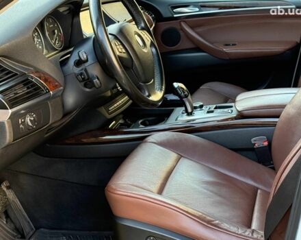 Белый БМВ Х5, объемом двигателя 3 л и пробегом 155 тыс. км за 19440 $, фото 8 на Automoto.ua