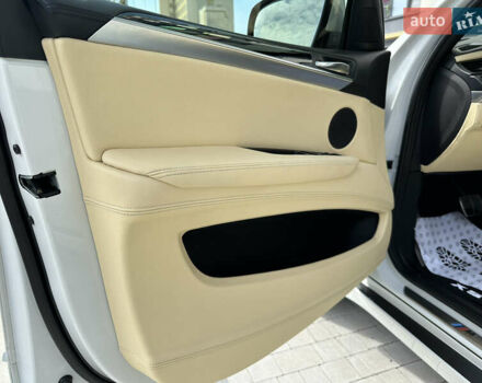 Белый БМВ Х5, объемом двигателя 3 л и пробегом 245 тыс. км за 23000 $, фото 38 на Automoto.ua