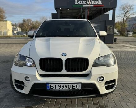 Белый БМВ Х5, объемом двигателя 3 л и пробегом 204 тыс. км за 19500 $, фото 1 на Automoto.ua