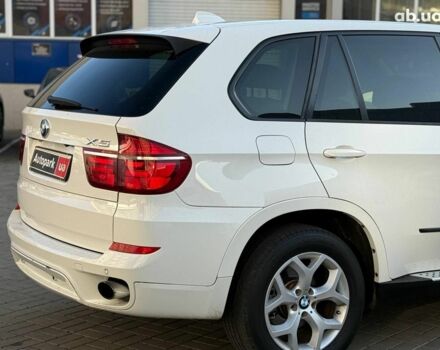 Белый БМВ Х5, объемом двигателя 3 л и пробегом 155 тыс. км за 19440 $, фото 7 на Automoto.ua