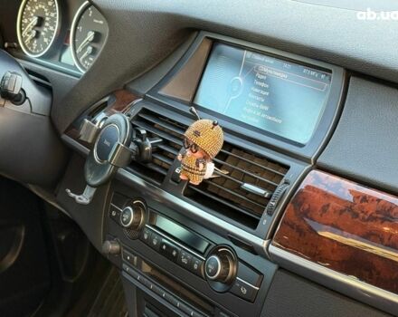 Белый БМВ Х5, объемом двигателя 3 л и пробегом 155 тыс. км за 19440 $, фото 21 на Automoto.ua