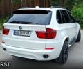 Белый БМВ Х5, объемом двигателя 3 л и пробегом 280 тыс. км за 15000 $, фото 3 на Automoto.ua