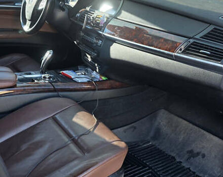 Белый БМВ Х5, объемом двигателя 2.98 л и пробегом 270 тыс. км за 14500 $, фото 10 на Automoto.ua