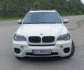 Белый БМВ Х5, объемом двигателя 3.5 л и пробегом 280 тыс. км за 15500 $, фото 1 на Automoto.ua