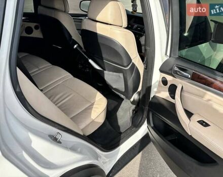 Белый БМВ Х5, объемом двигателя 3 л и пробегом 230 тыс. км за 17200 $, фото 12 на Automoto.ua